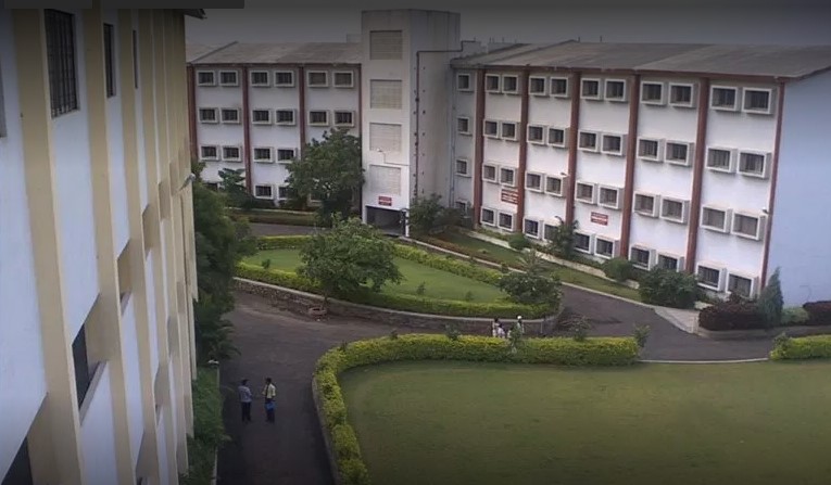 Sinhgad Law College- Top LLB College in India